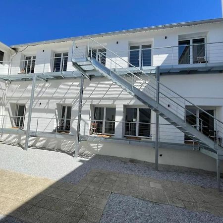 Residence Duguay - Centre Ville - Porte B - Appartements Tout Confort - Neuf - Nouveau Lorient Exterior photo
